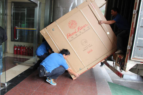 石门钢琴贵重工艺品无忧运